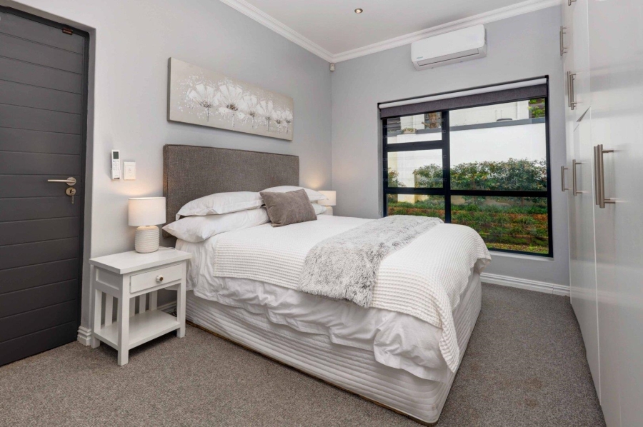 4 Bedroom Property for Sale in Van Riebeeckshof Western Cape